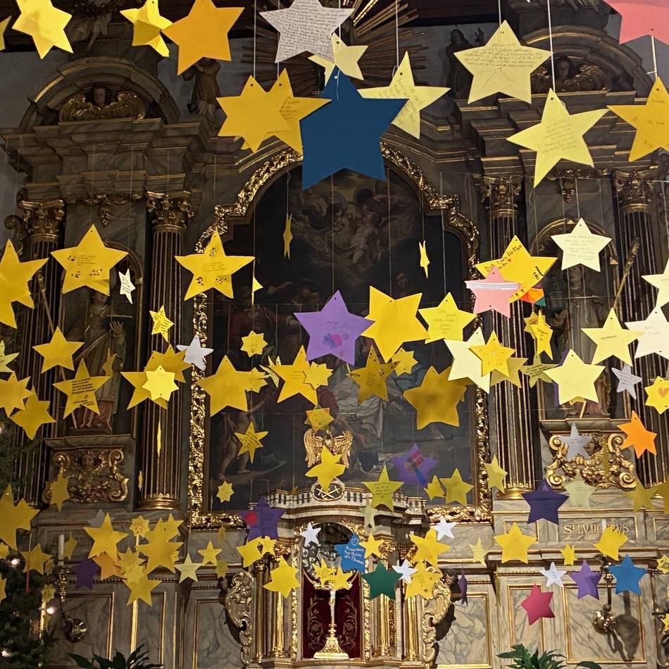 St. Martinus Gocher Land: Die Wünsche und guten Erinnerungen der Pfalzdorfer als Sternenbild