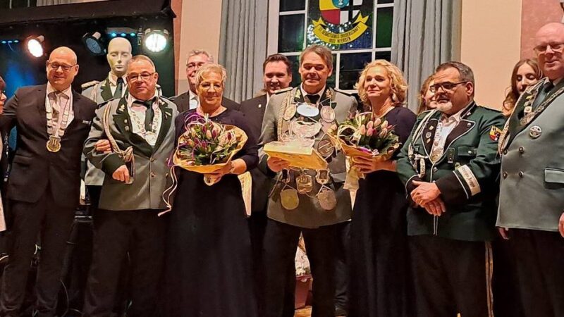 St.-Sebastianus-Bruderschaft Neersen: Schützen in Neersen krönen neue Majestäten
