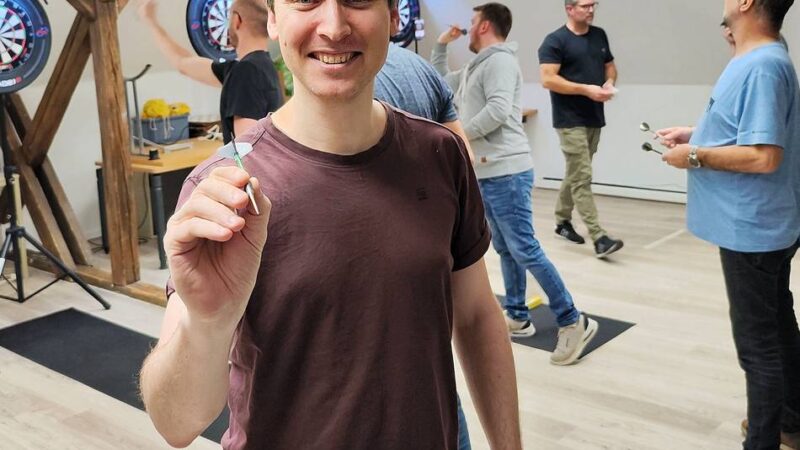 Verein etabliert weitere Sportart: Das Darts-Fieber erfasst Meerbusch