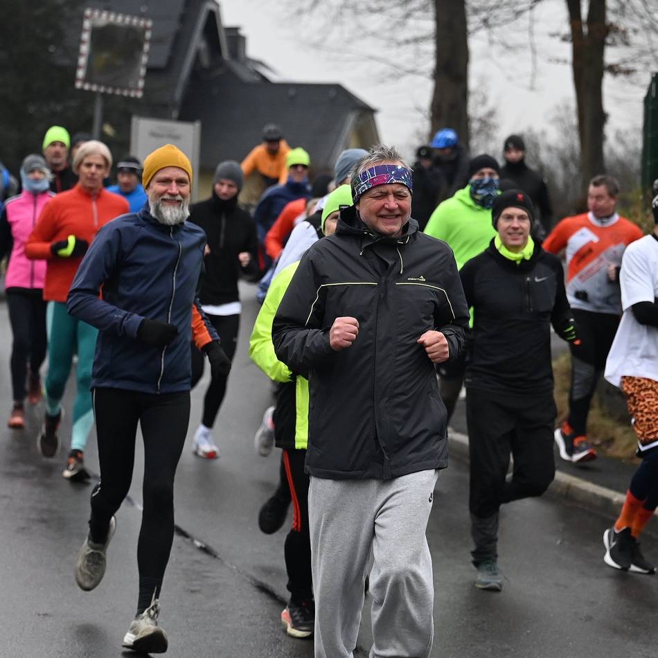 ATV-Mitglieder beenden das Jahr in Hückeswagen sportlich: ATV-Silvesterlauf zum Abschluss des Jubiläumsjahrs