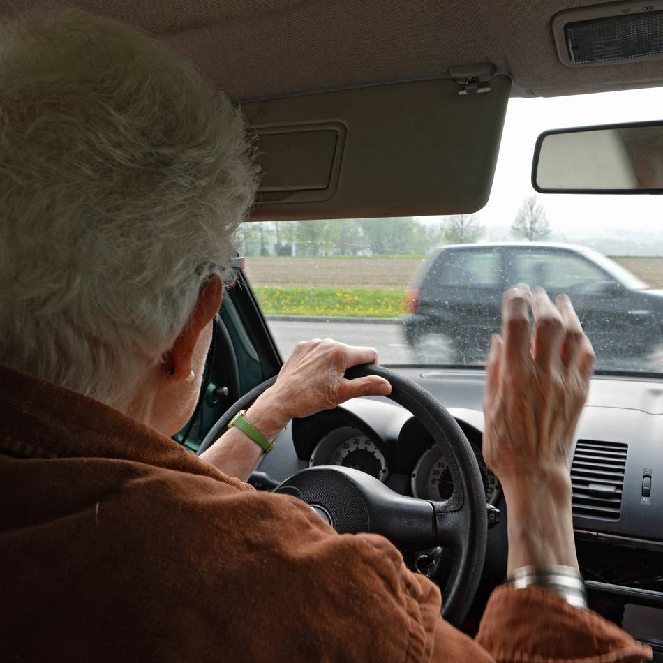 Länger mobil bleiben: Senioren trainieren das sichere Pkw-Fahren in Rheinberg