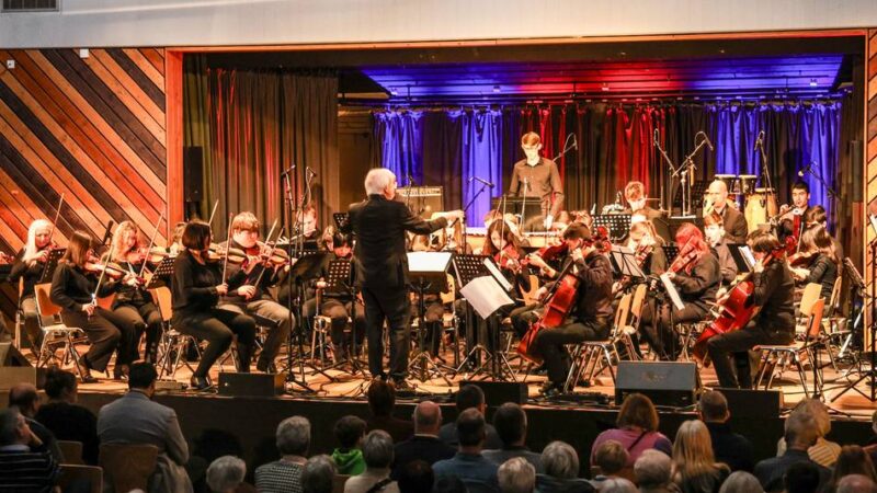 Klangvoller Start ins neue Jahr: Neujahrskonzert in Jüchen begeisterte 500 Besucher