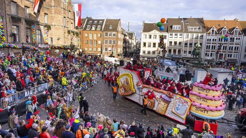 Karneval in Düsseldorf: Was Sie zum Rosenmontag wissen müssen