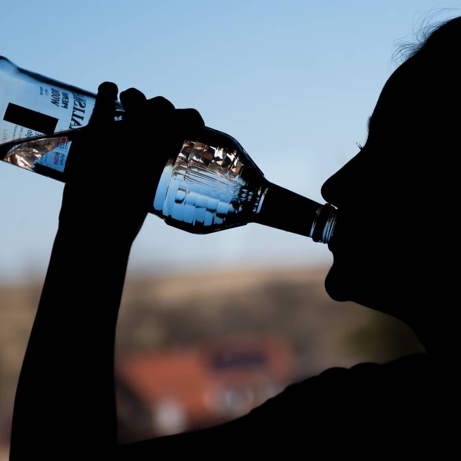 2024 gab es 48 Jugendliche mit Alkoholvergiftung: Mehr jugendliche Rauschtrinker im Kreis Mettmann