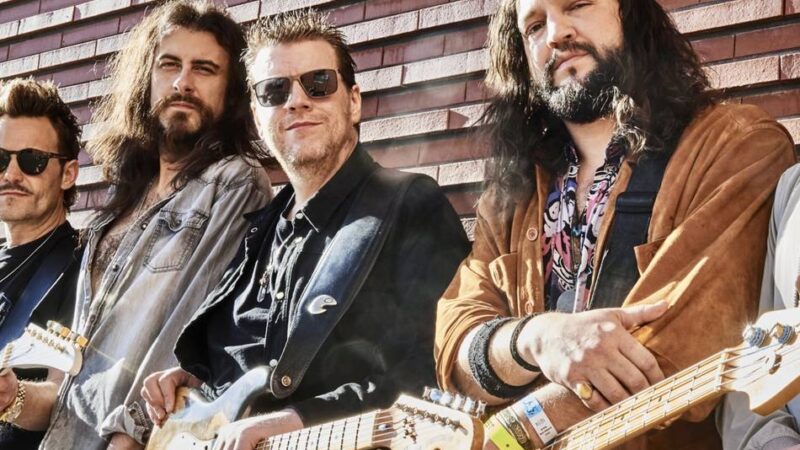 Live-Musik in Rheinberg: Ein schlanker Danny Bryant bringt Bluesrock in den Schwarzen Adler