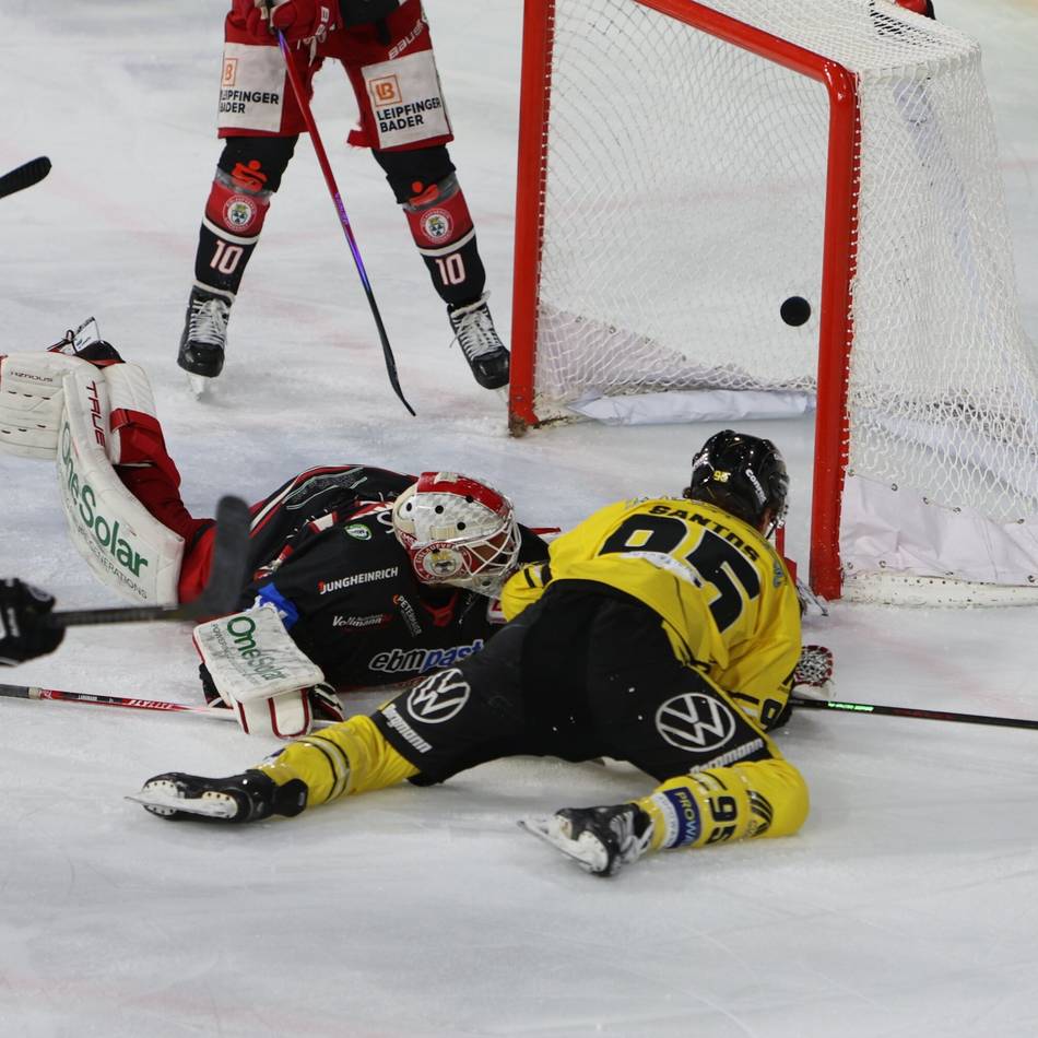 Vor dem dritten Duell mit der DEG: Turbulenzen und Trauerfall trüben die Derby-Vorfreude – aber nicht die Sinne