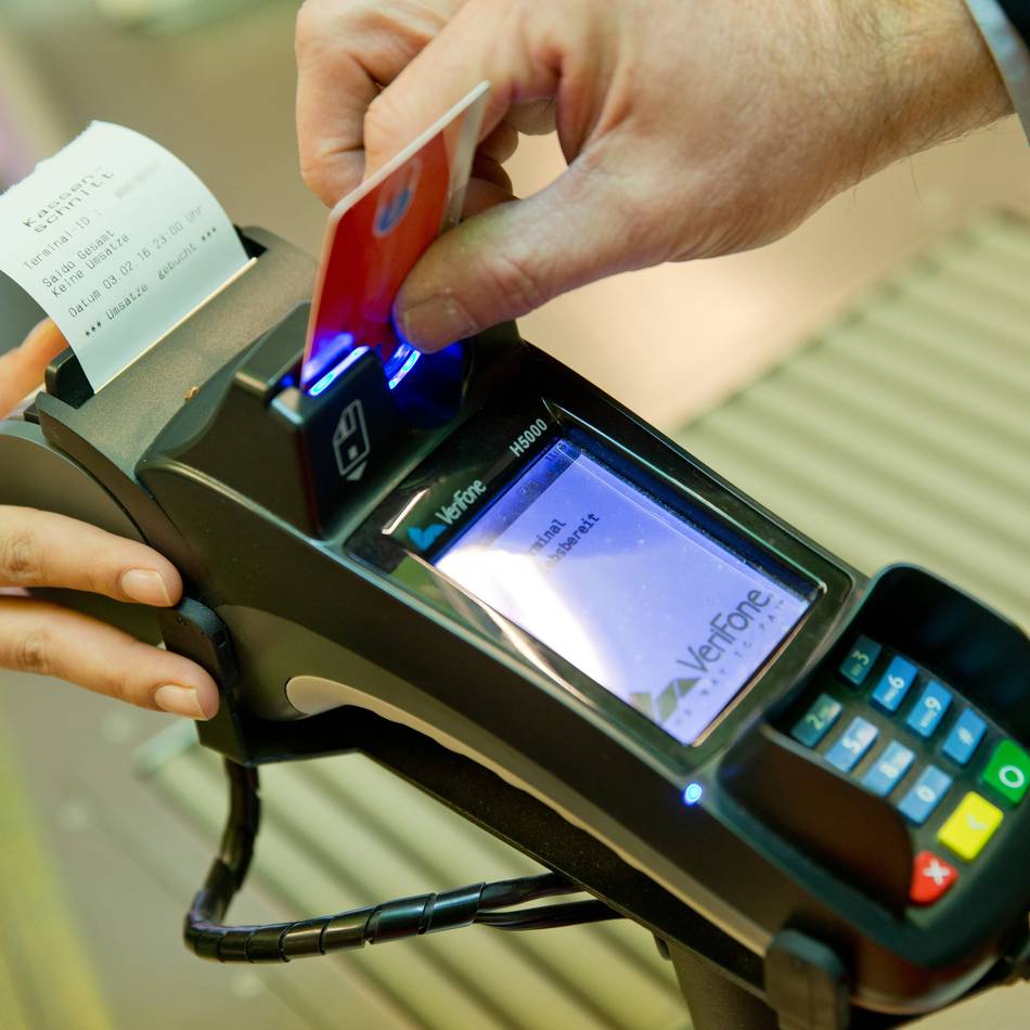 Wirtschaft in Mönchengladbach: Firmen bieten immer öfter digitales Bezahlen an