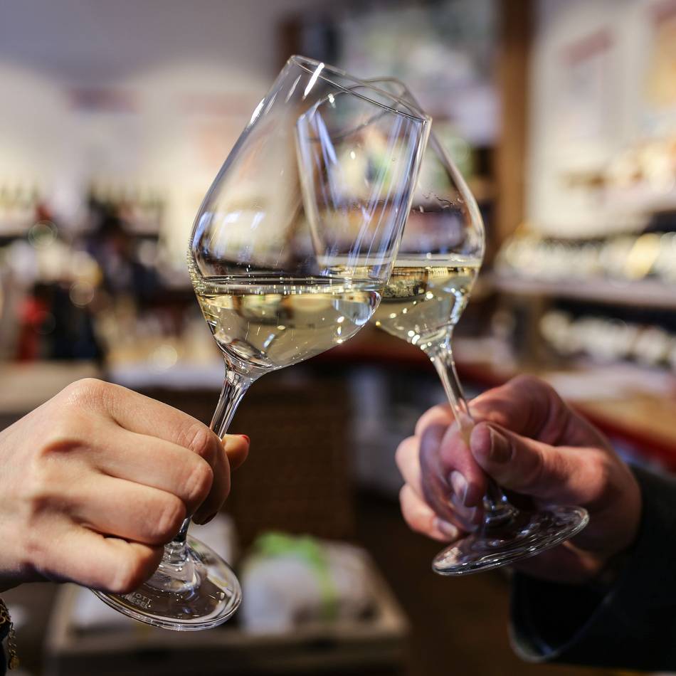 Neue Aktion der Naturburschen: Weinprobe trifft auf Zirkuswelt – wie das funktionieren soll