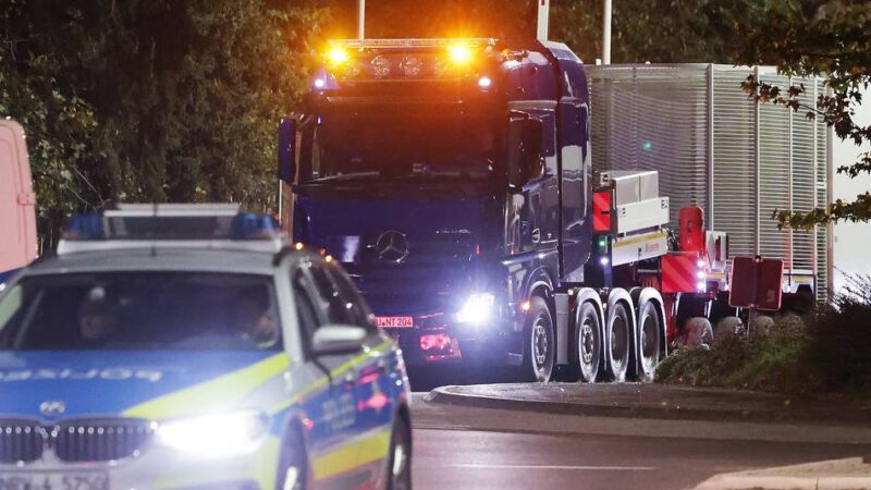 Atommülltransport von Jülich nach Ahaus: Fahren Castor-Transporte über die A42 bei Duisburg?