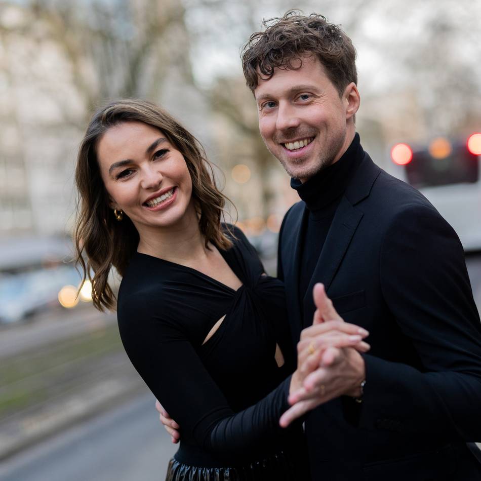 „Let’s Dance“-Star ganz privat: Renata Lusin tanzt mit Babybauch und gibt Schwangerschafts-Update