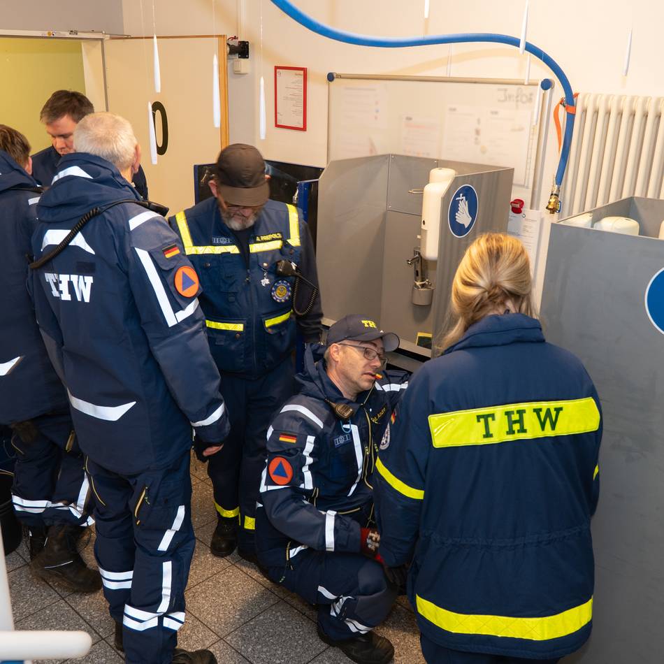 Notfall in Wegberger Senioreneinrichtung: THW stellt Versorgung der Bewohner nach Wasserrohrbruch sicher