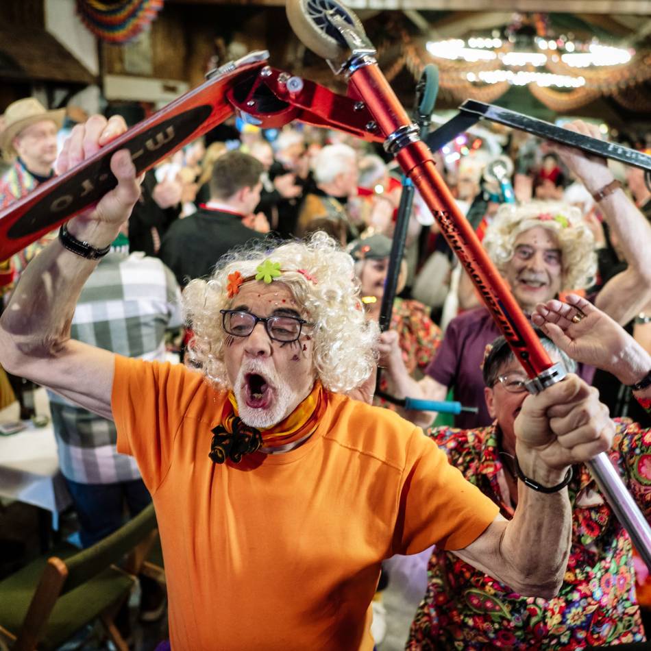 Hausgemachter Karneval in Langenfeld: Eine Sitzung nur für „das geilste Dorf“