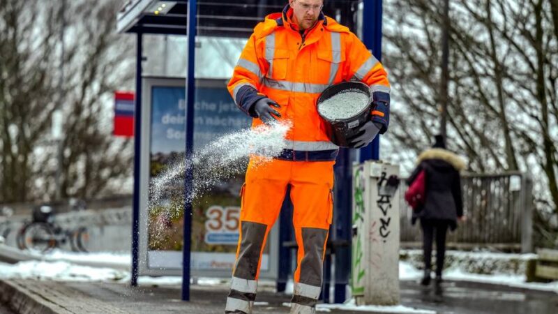 Winter in Langenfeld: Kreispolizei wurden etliche Unfälle wegen Glätte gemeldet