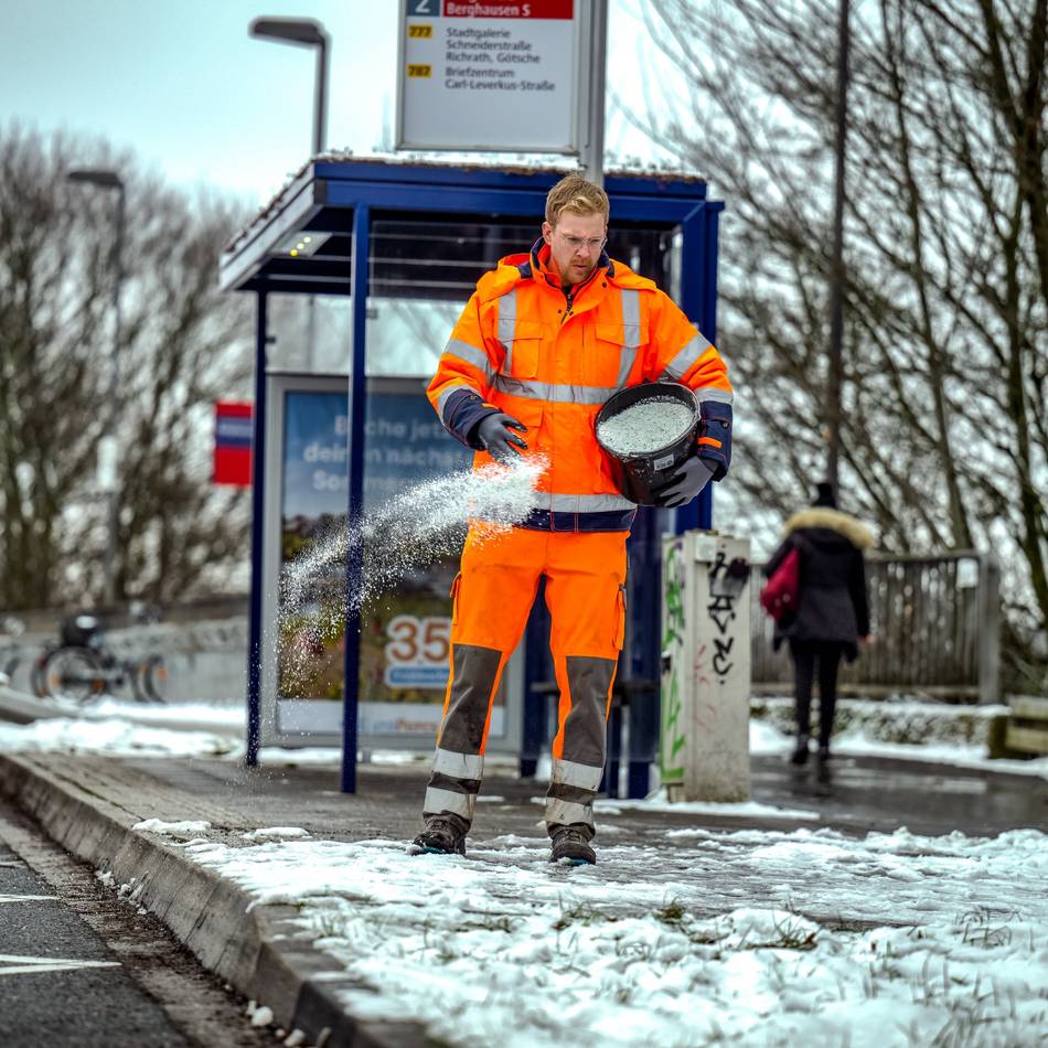 Winter in Langenfeld: Kreispolizei wurden etliche Unfälle wegen Glätte gemeldet