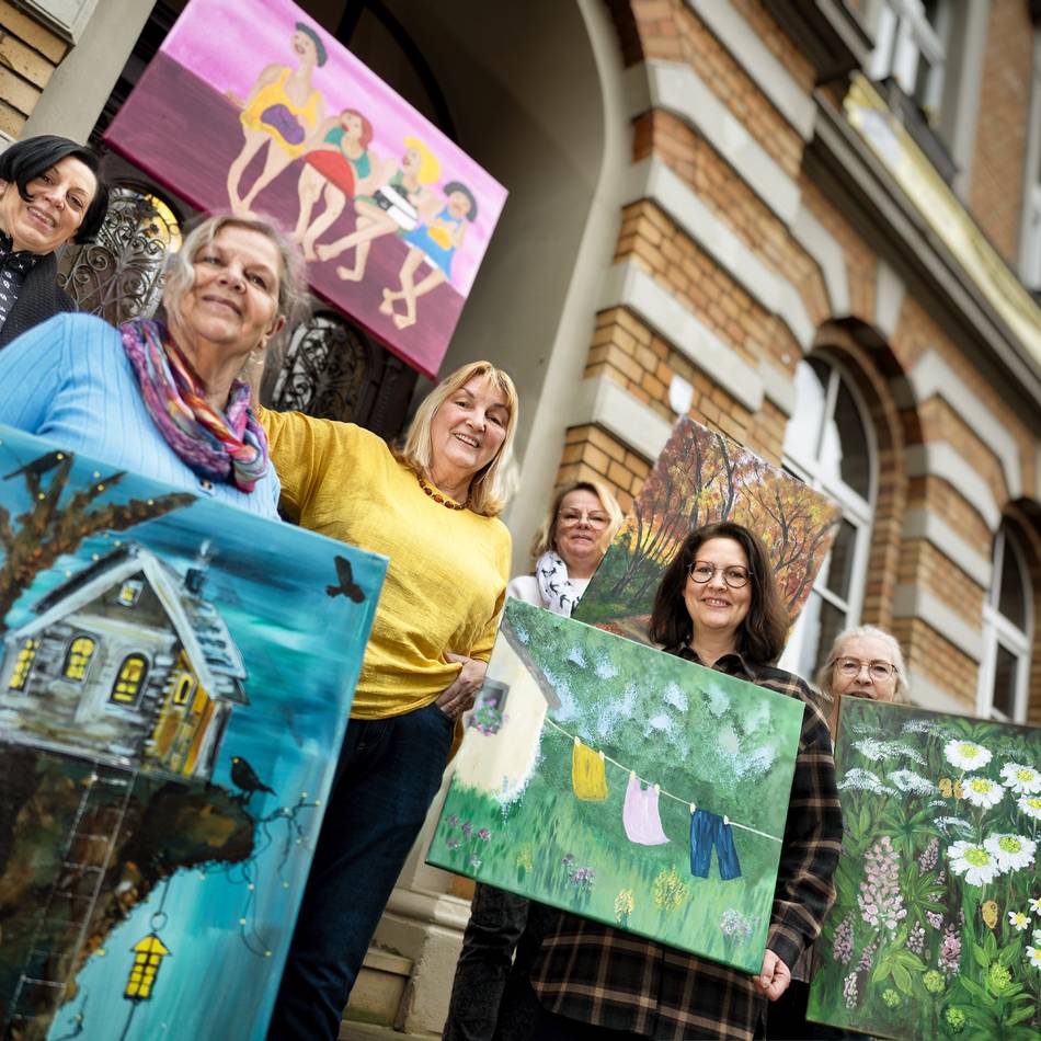 Ausstellung in Leverkusen: Acrylmalerei im Alten Bürgermeisteramt – schöner als Wellness