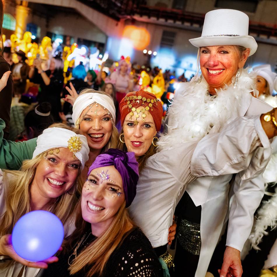 Karneval in Monheim: Damensitzung gelingt zweiter Testlauf in der K714