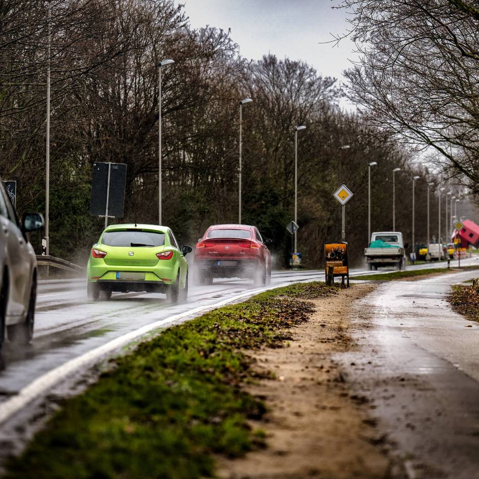 Hochwasserschutz Monheimer Straße: Der Baumberger Deich ist nicht hoch genug