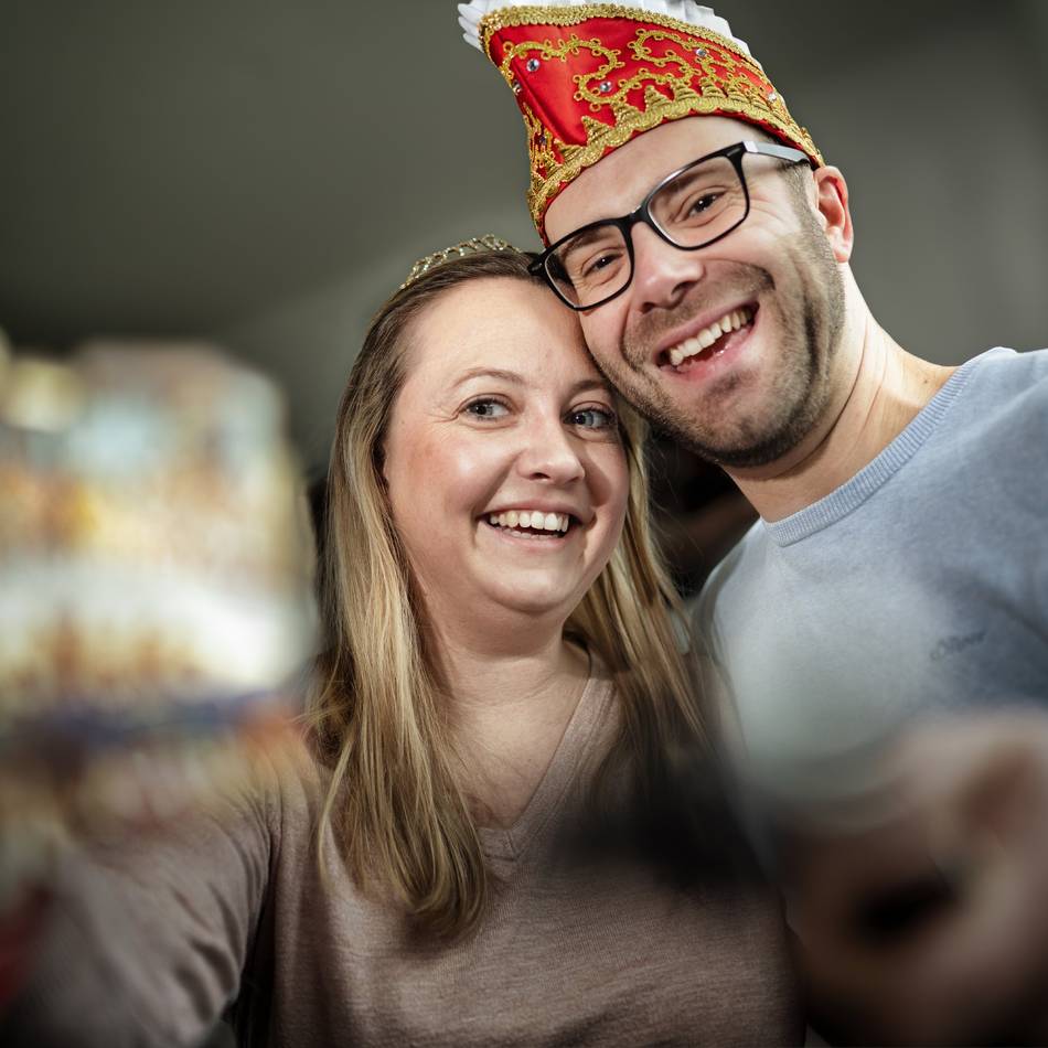 Hausbesuch in Baumberg: Wie René und Christina zum Monheimer Prinzenpaar wurden