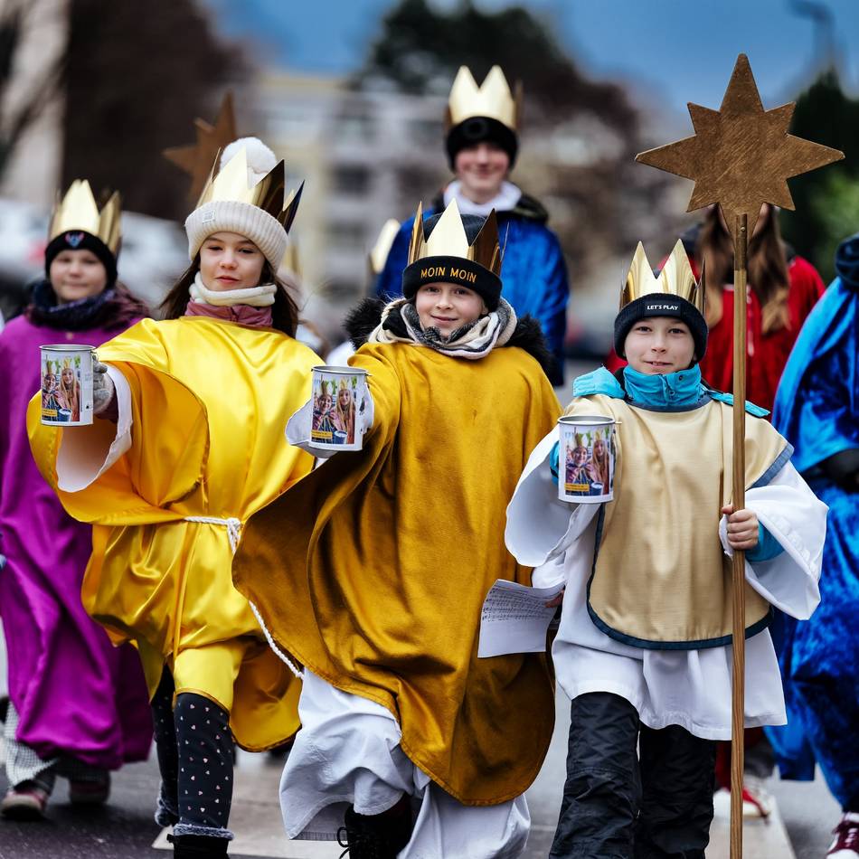Spenden werden gesammelt: Sternsinger ziehen wieder durch Monheim