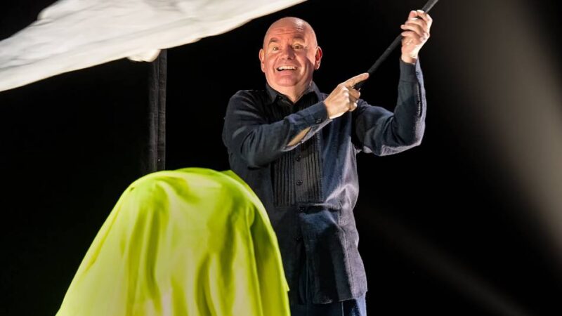 Theateraufführung in der VHS: „Viertel vor Nacht“ verzaubert Monheimer Kita-Kinder