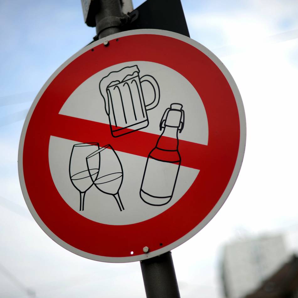 Arzt aus Duisburg klärt auf: „Dry January“ – was der Alkoholverzicht verändern kann