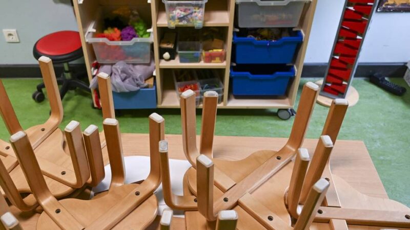 Immer wieder schließen Gruppen: Kita-Krise im Kreis Kleve – „Die Situation ist eine große Belastung“