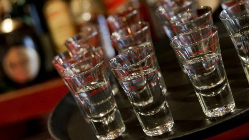 Experten aus Mönchengladbach erklären: Was ist ein Kater – und was hilft dagegen?