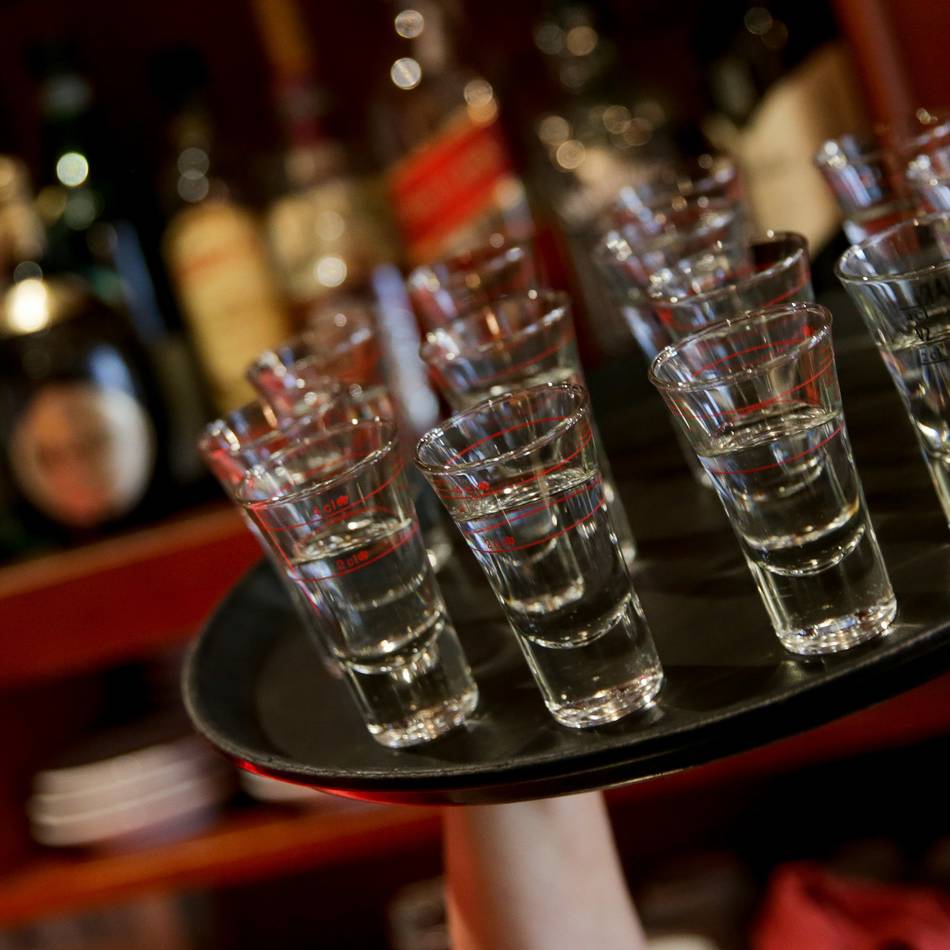 Experten aus Mönchengladbach erklären: Was ist ein Kater – und was hilft dagegen?