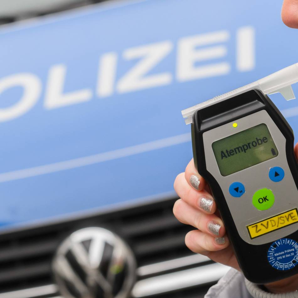 Trunkenheitsfahrt durch Wermelskirchen: 67-Jährige mit 1,6 Promille hinterm Steuer erwischt