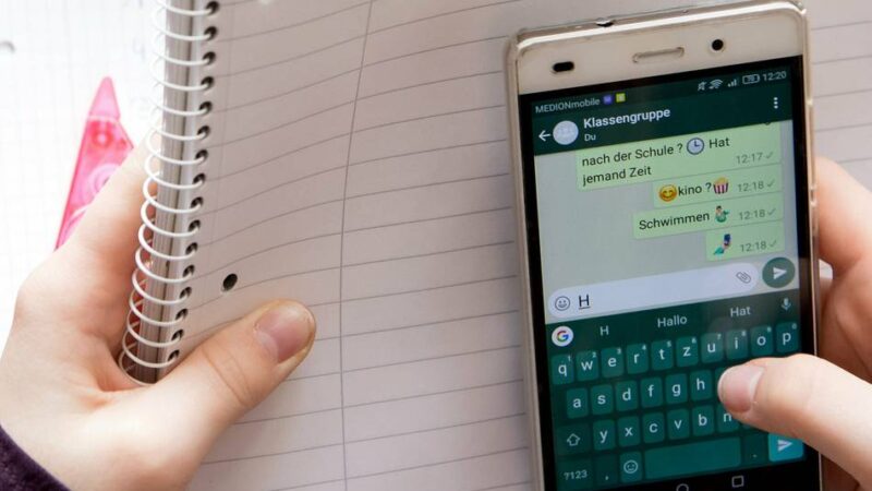 Grevenbroicher Schulen positionieren sich: „Ein generelles Handy-Verbot wäre denkbar“