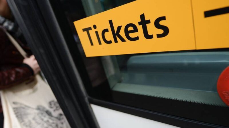 Nach knappem Entscheid im Stadtrat: Schwarzfahren bleibt in Leverkusen vorerst Straftat