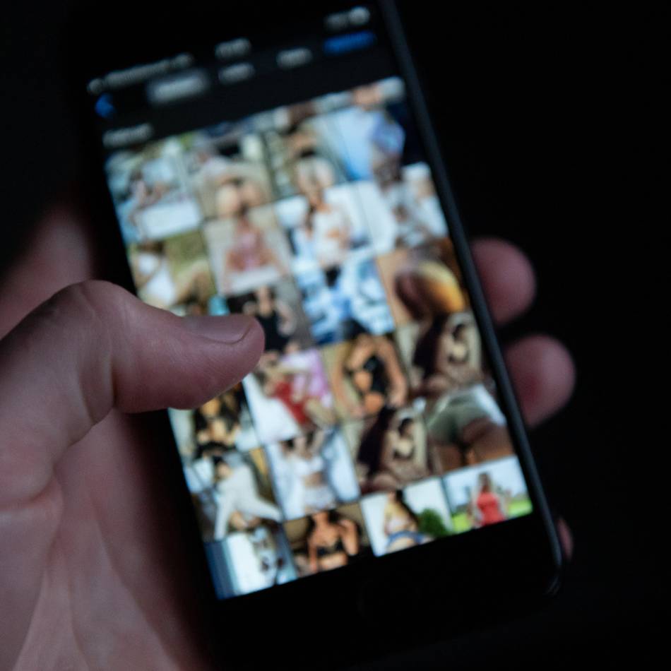 Im Ordner „Nackt und Gefesselt“: Kevelaerer speicherte Fotos von Jungen beim Sex mit Männern – „Das ganze Handy war voll“