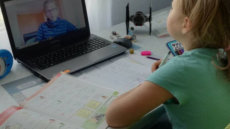 Distanzunterricht – Neusser ziehen Bilanz: Schulen entspannt, Eltern gestresst