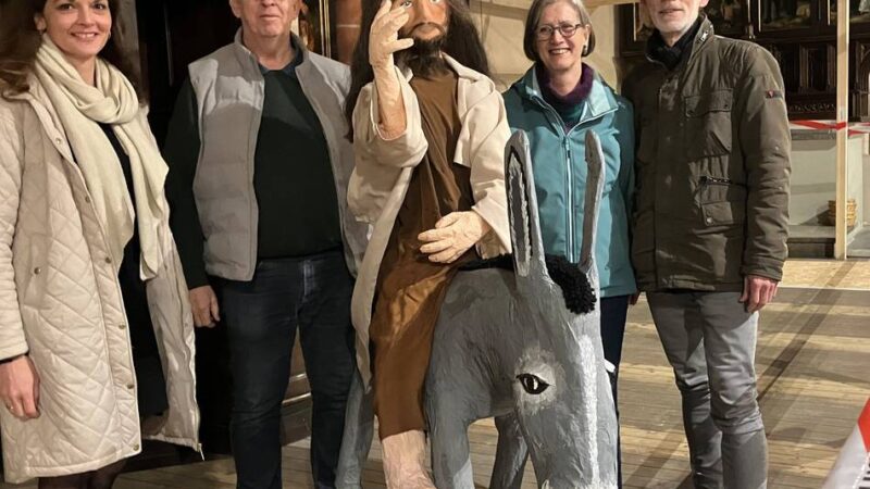 Projekt in Kempen: Mit Jesus durch den Ostergarten