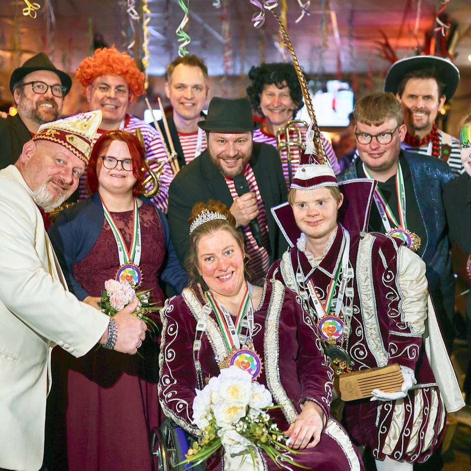 Karneval in Hilden: Prinzenburg eröffnet mit Ska-Rhythmen