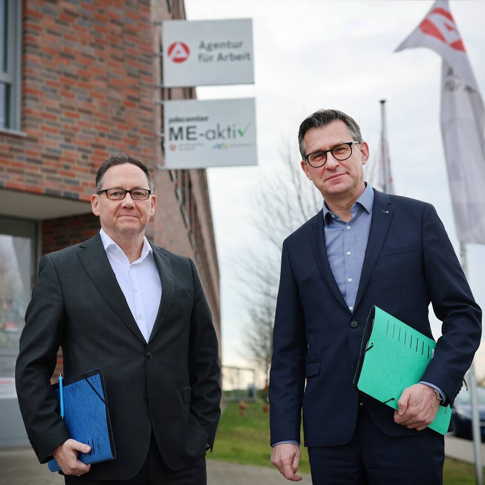 Rückläufige Beschäftigung, steigende Arbeitslosigkeit, sinkende Zahl offener Stellen im Kreis Mettmann: Krise bremst die Einstellungs-Bereitschaft