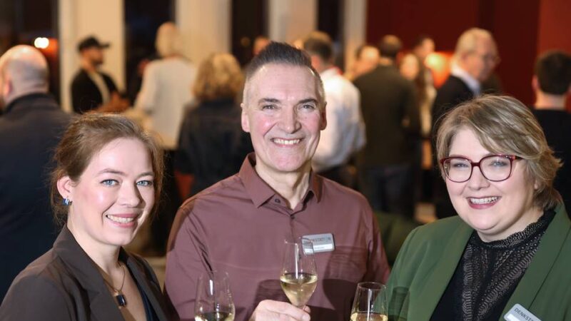 Einweihung der Denkstation in Hilden: „Ich kann jetzt auch eine Flex bedienen“