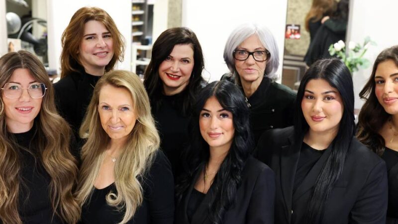 Friseurmeisterin in Mettmann: Seit 35 Jahren die Seele von Haarmoden Junge