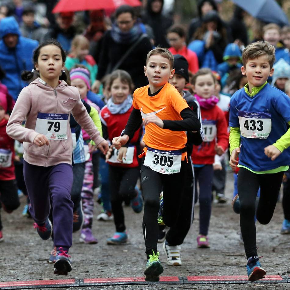 Laufklassiker knackt Rekord: Hildener AT stellt Sponsorenmodell für die Winterlaufserie vor