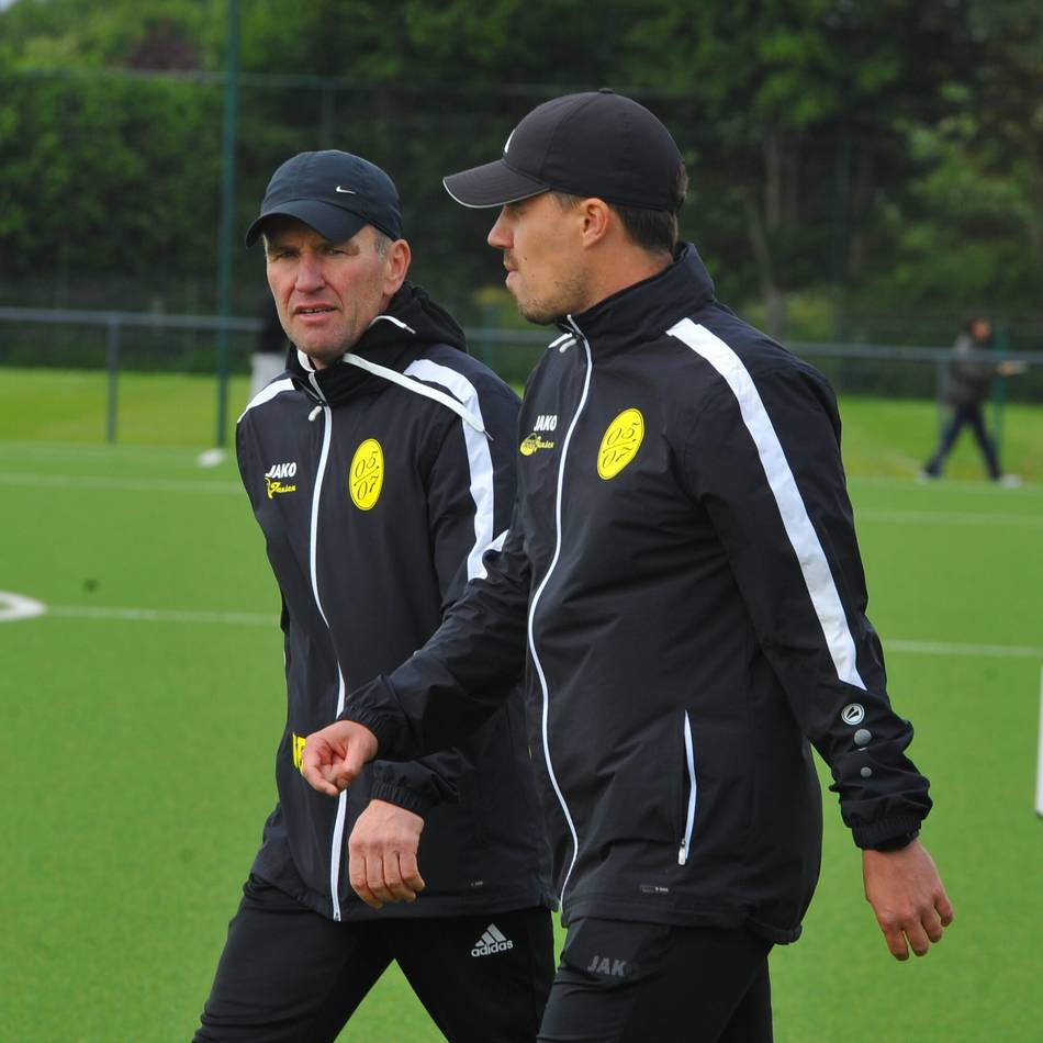 Erfolgstrainer bleibt: SpVg Odenkirchen bindet Simon Sommer für eine weitere Saison