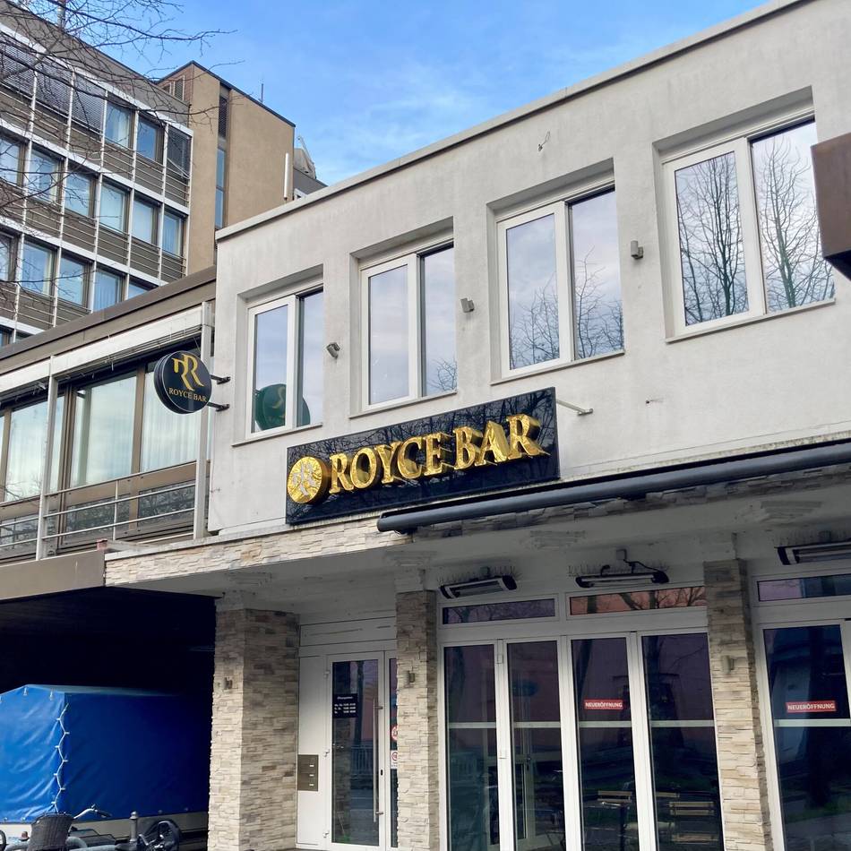 Alkoholkonsum erlaubt: Neusser Shishabar wird Obdachlosen-Anlaufstelle