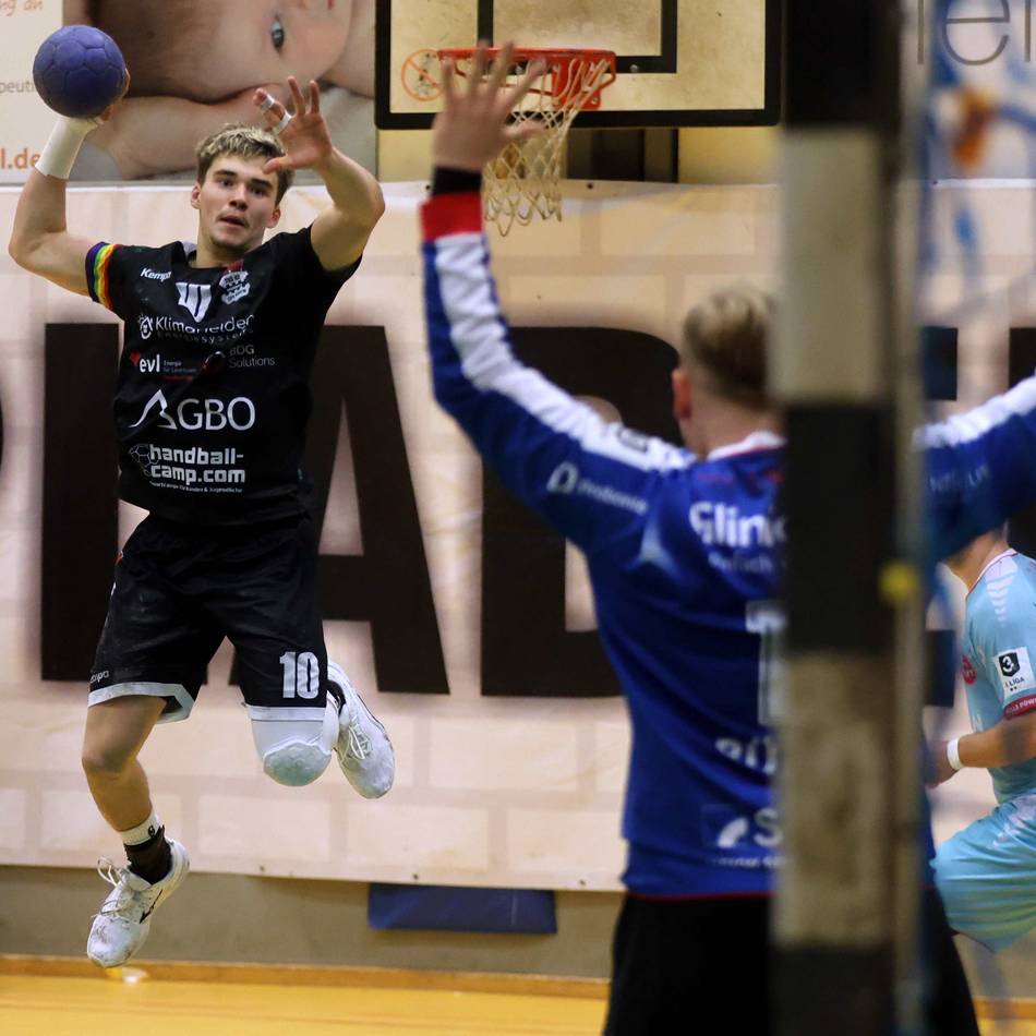 Gegen verstärkte Gäste: Handballer des TuS 82 Opladen lassen zu viele Chancen liegen