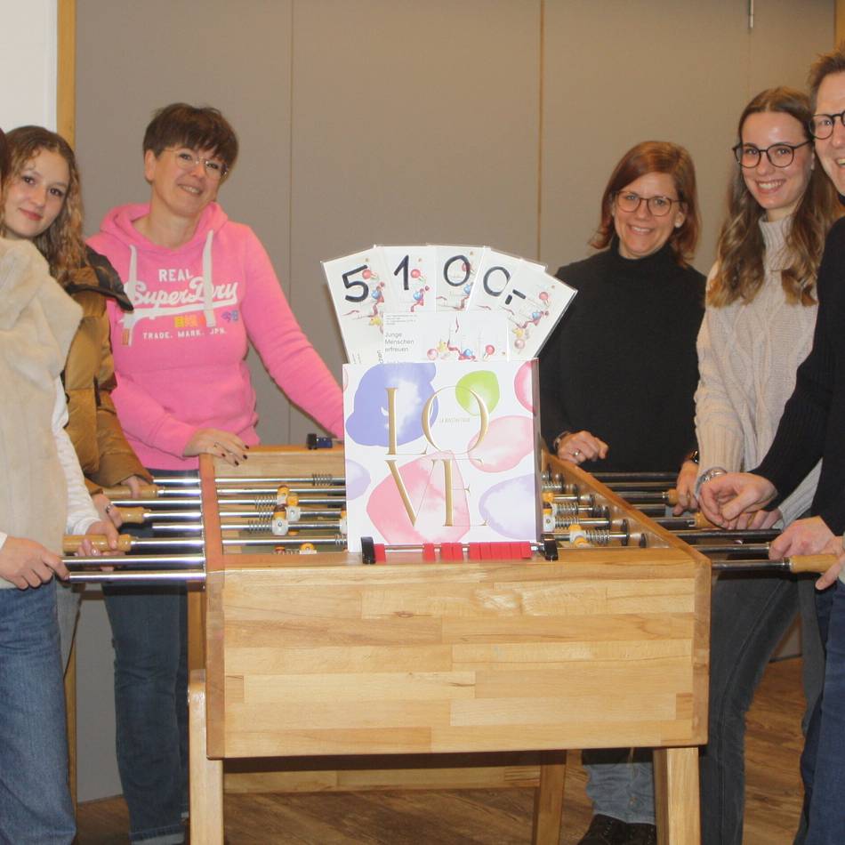 Friseursalon Hermanns in Süchteln: Originelle Idee und 5100 Euro für Jugendzentrum Evve