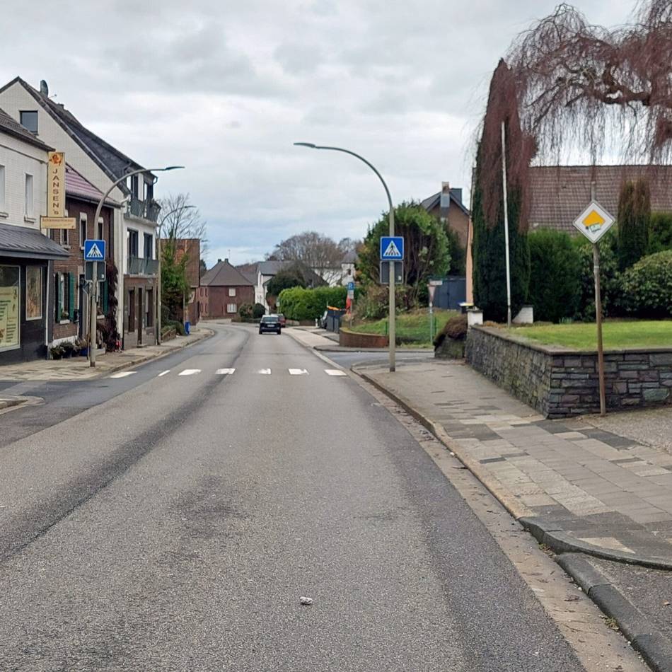 Antrag der Gemeinde Niederkrüchten: Landesbetrieb reduziert Tempo auf Hauptstraße in Elmpt