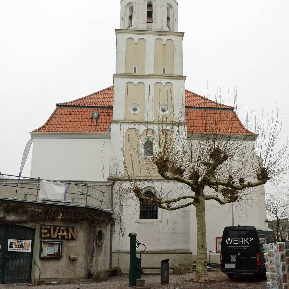 Pfarrerin informiert über die Arbeiten: Umbau der evangelischen Kirche in Xanten läuft nach Plan
