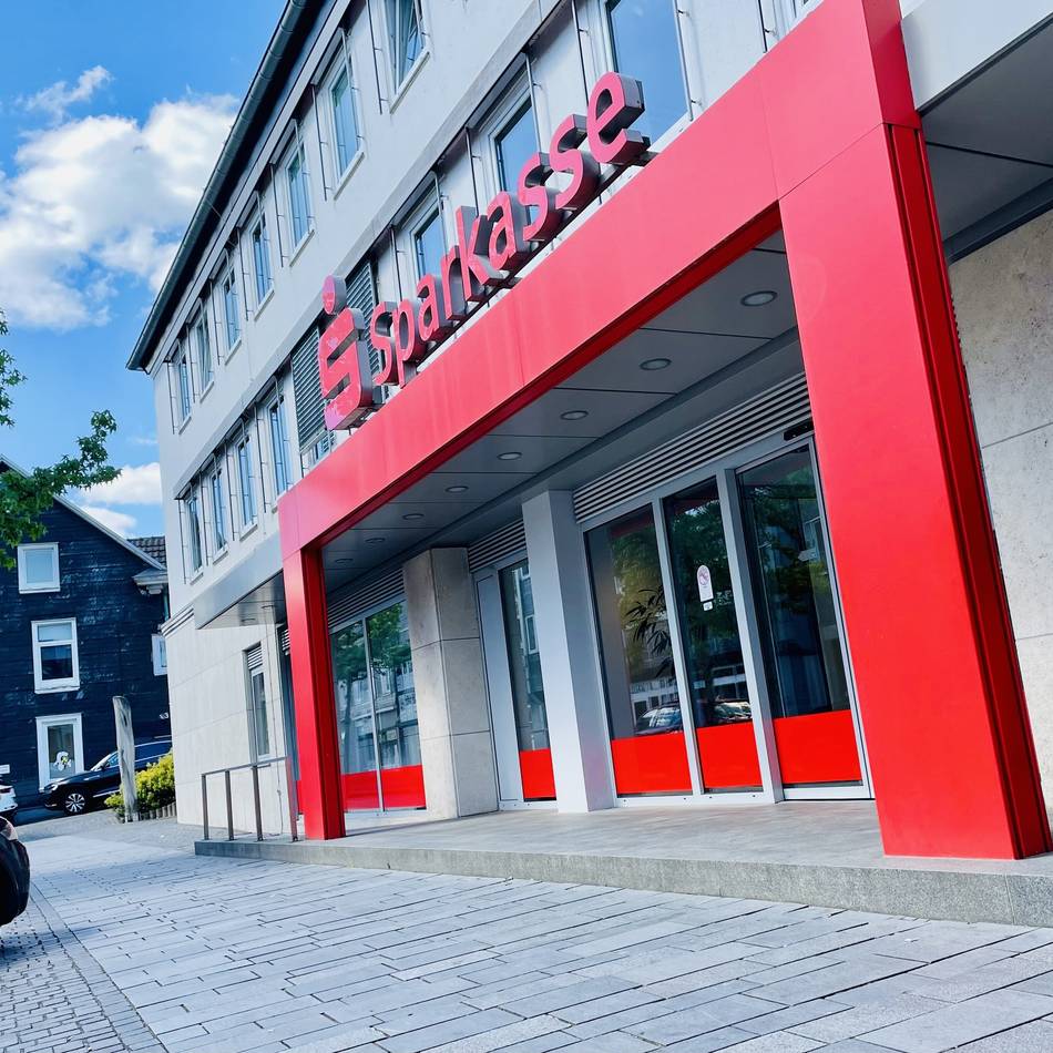 Nachweise im Schadensfall bleiben Pflicht: Sparkasse Wermelskirchen rät von Bargeld im Schließfach ab