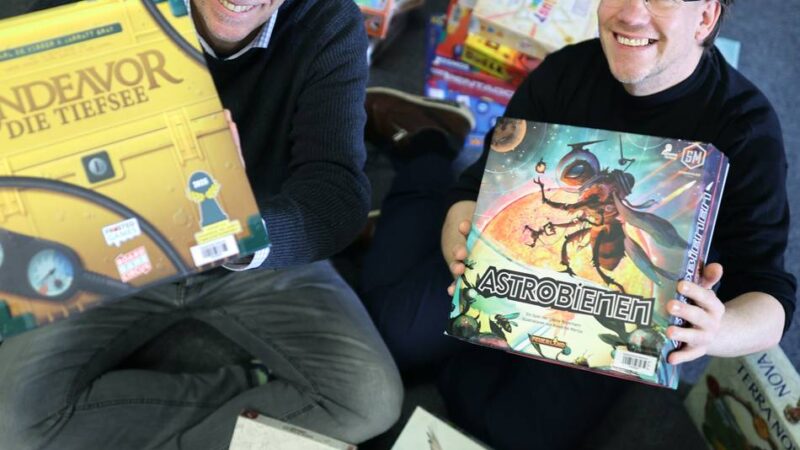 Wie der Förderverein der Stadtbibliothek neue Mitmacher findet: Wenn das Brettspiel lockt