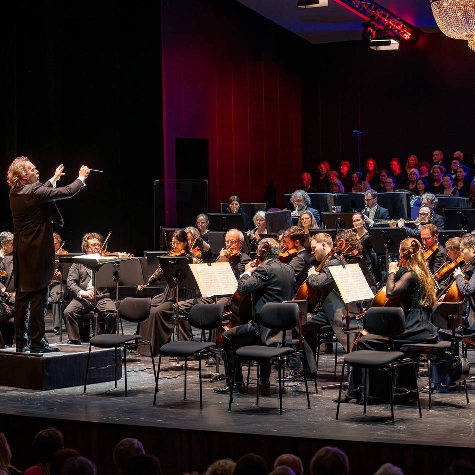 Neujahrskonzert in Krefeld: Sehnsucht nach Frieden und Mitmenschlichkeit