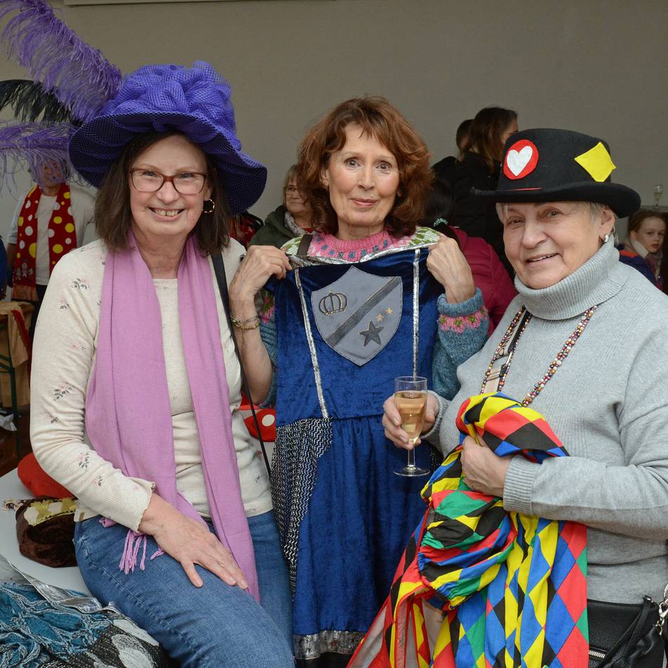 Nievenheim zeigt bunte Nachhaltigkeit: Närrisch, nachhaltig, nachbarschaftlich – Der Kostümkreisel