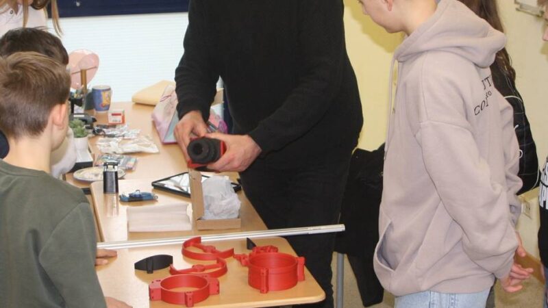 Lise-Meitner-Gymnasium Anrath: Schüler lernen das Weltall kennen